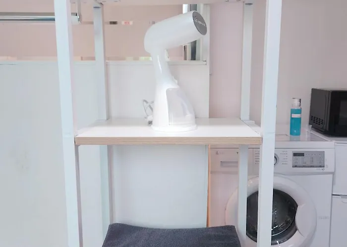 The Nearby Yeouido Homestay