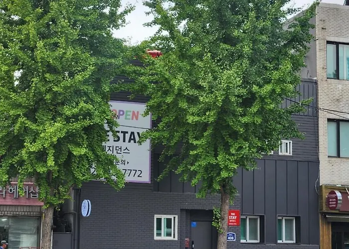 The Nearby Yeouido Homestay *